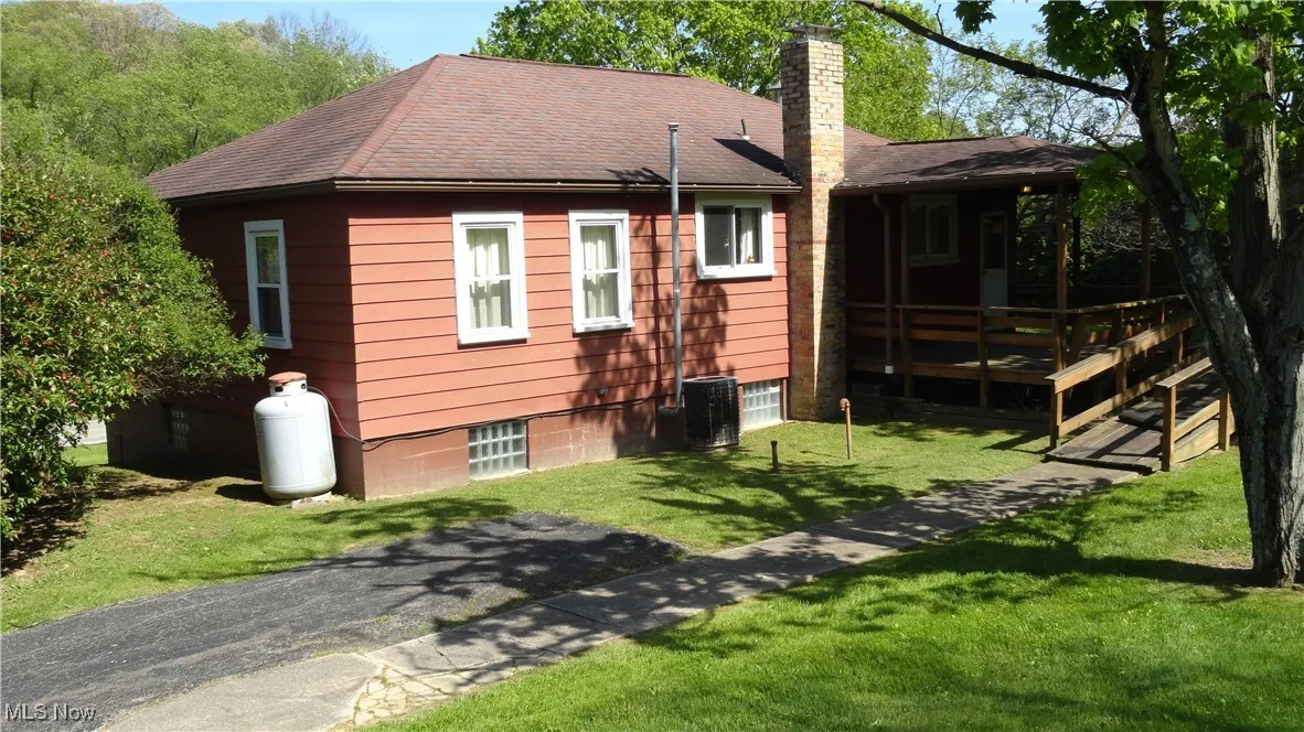 7517 Veterans Boulevard, Chester, West Virginia 26034,MLS Now Listing ID