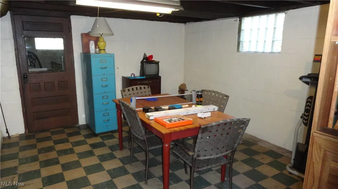 7517 Veterans Boulevard, Chester, West Virginia 26034,MLS Now Listing ID