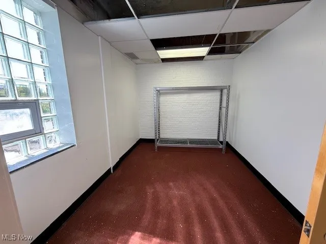 Room (2nd floor)