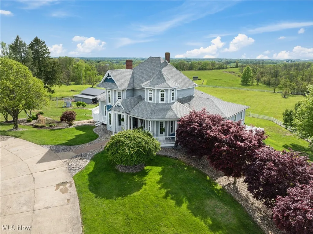 Aerial view of property and surrounding area
