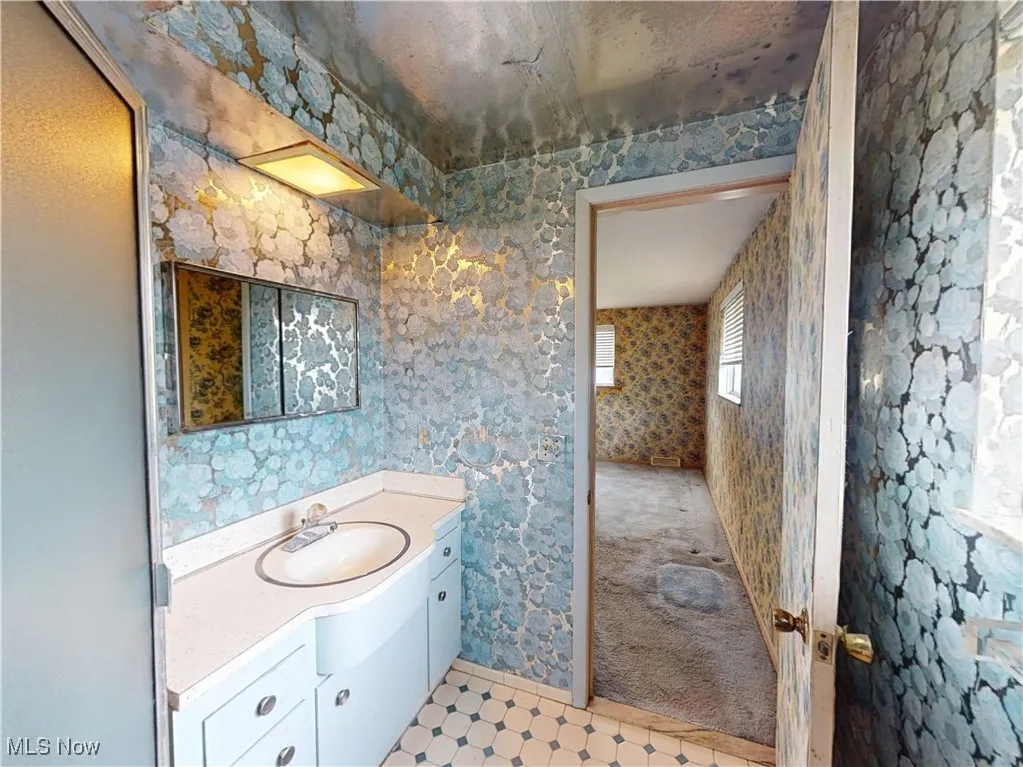 Full bathroom