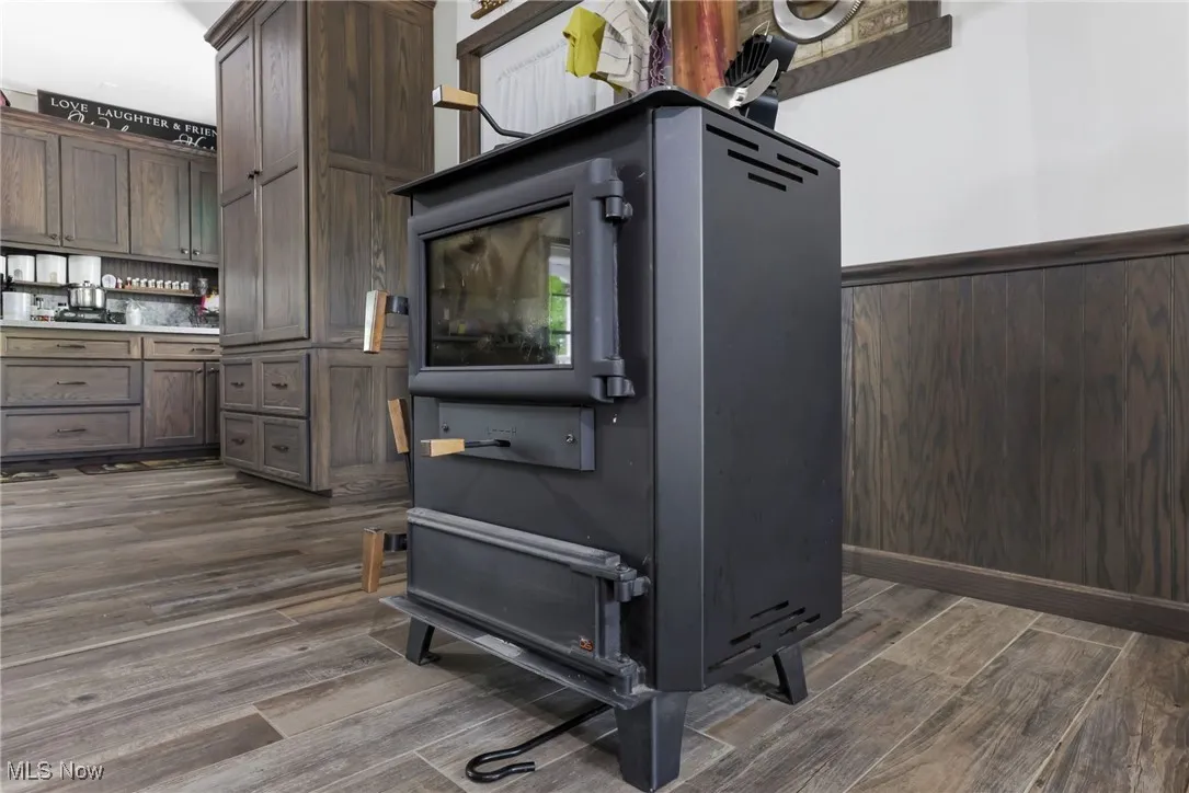 Detailed view of wood finished floors