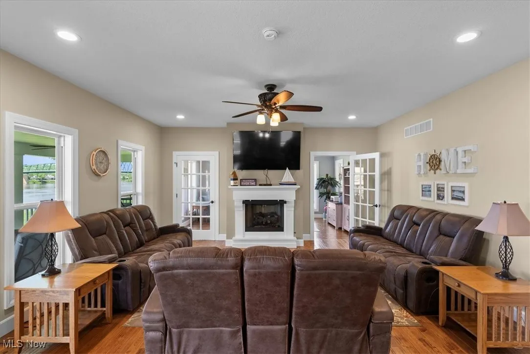 Living room with gas fireplace