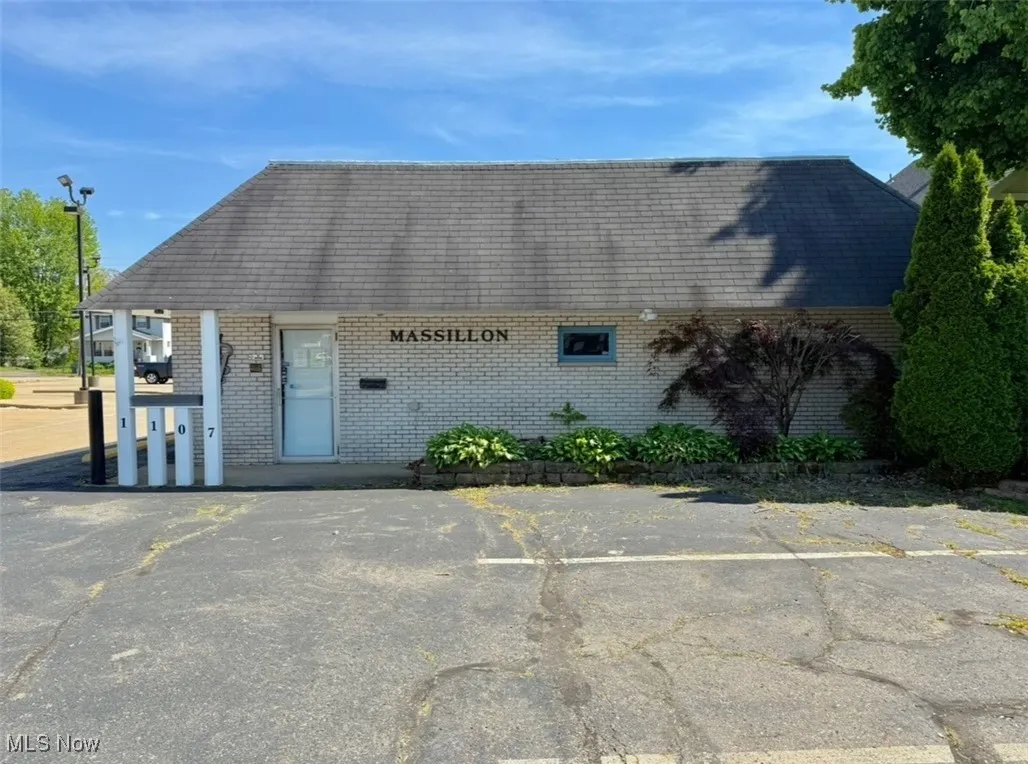 WELCOME TO 1107 LINCOLN WAY E., MASSILLON, OHIO 44646! PREVIOUSLY USED AS AN ANIMAL CLINIC, THIS OFFICE IS IN BEAUTIFUL CONDITION, AND READY FOR YOUR VISION! HIGH TRAFFIC/VISIBILITY AREA! NEAR SHOPPING, ENTERTAINMENT, AND RESIDENTIAL NEIGHBORHOODS. ADDITIONAL PARCEL IS INCLUDED FOR EXTRA PARKING! SCHEDULE YOUR WALKTHROUGH TODAY!