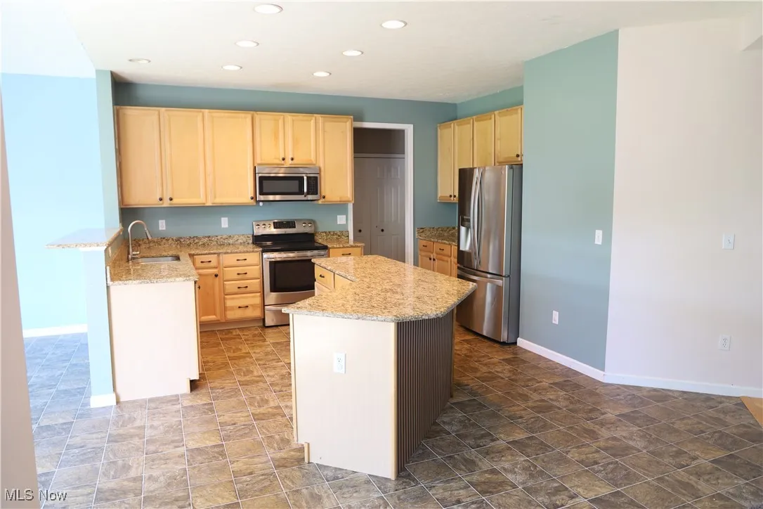 37591 Stoney Lake Drive, North Ridgeville, Ohio,MLS Now Listing ID