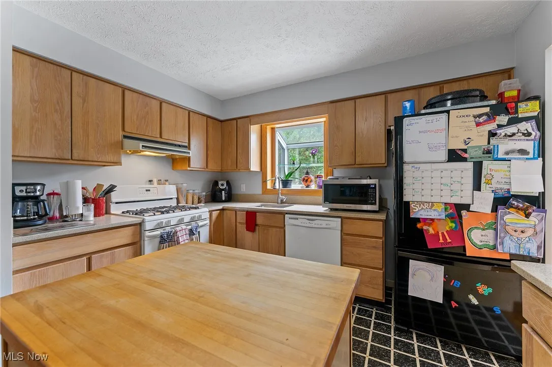 652 Meadowland Drive, Hubbard, Ohio,MLS Now Listing ID