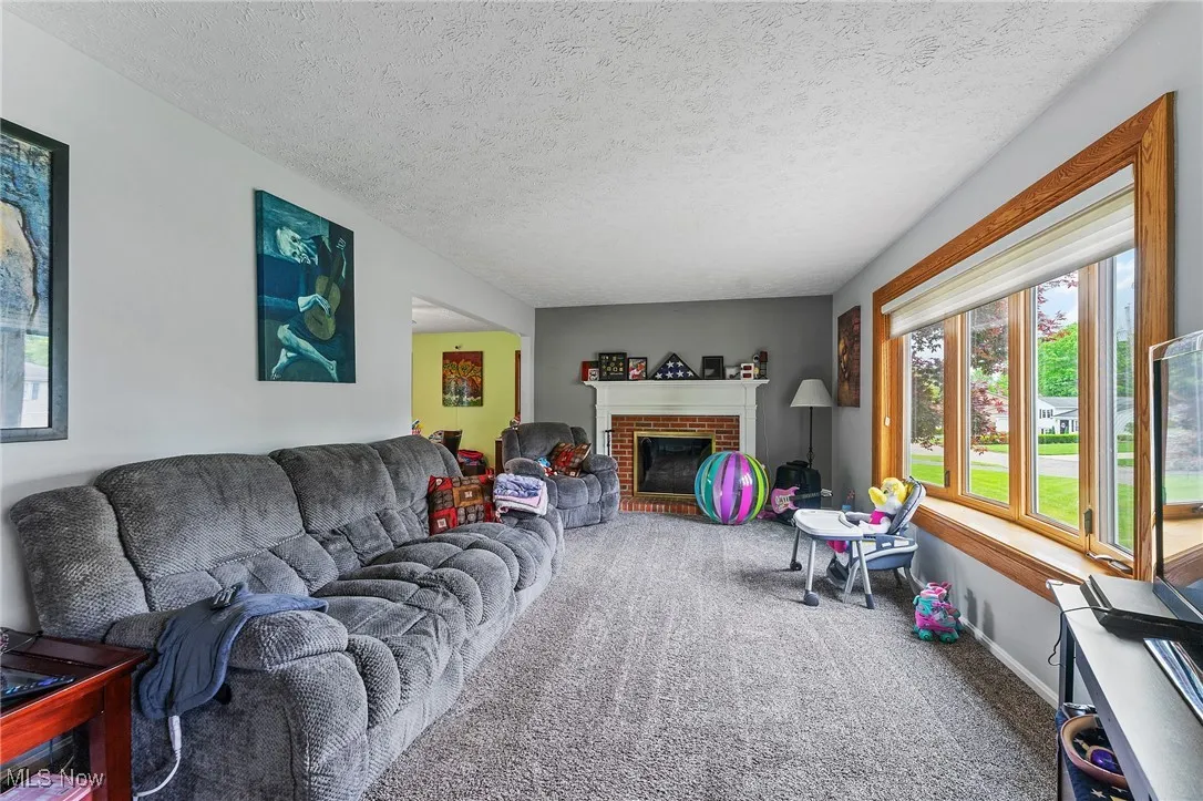 652 Meadowland Drive, Hubbard, Ohio,MLS Now Listing ID