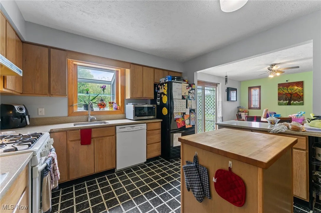 652 Meadowland Drive, Hubbard, Ohio,MLS Now Listing ID