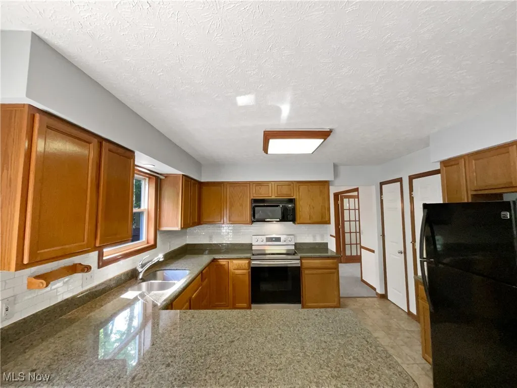 33531 Dickens Circle, North Ridgeville, Ohio 44039,MLS Now Listing ID