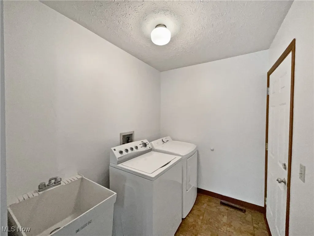 33531 Dickens Circle, North Ridgeville, Ohio 44039,MLS Now Listing ID