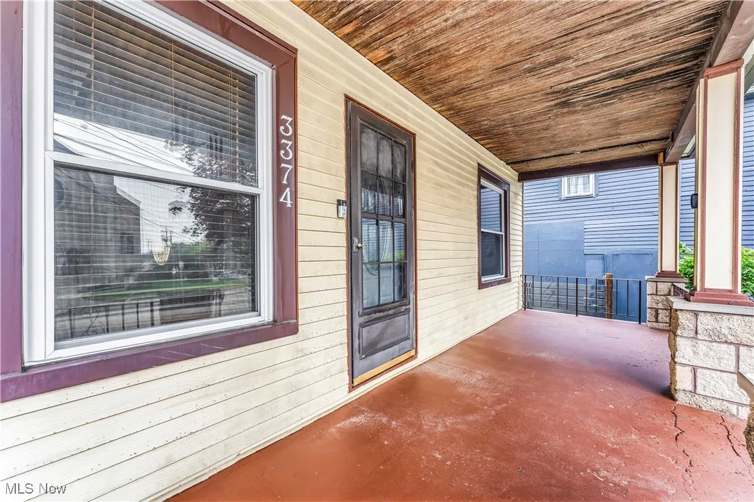 View of patio / terrace with a porch
