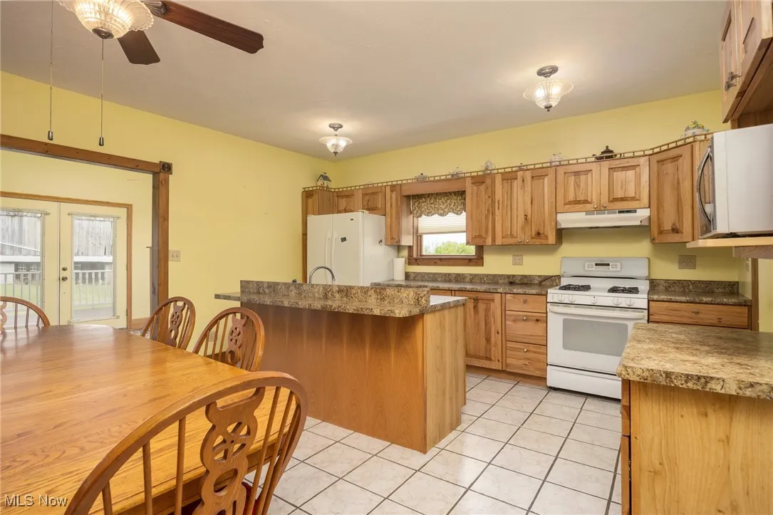 kitchen islan