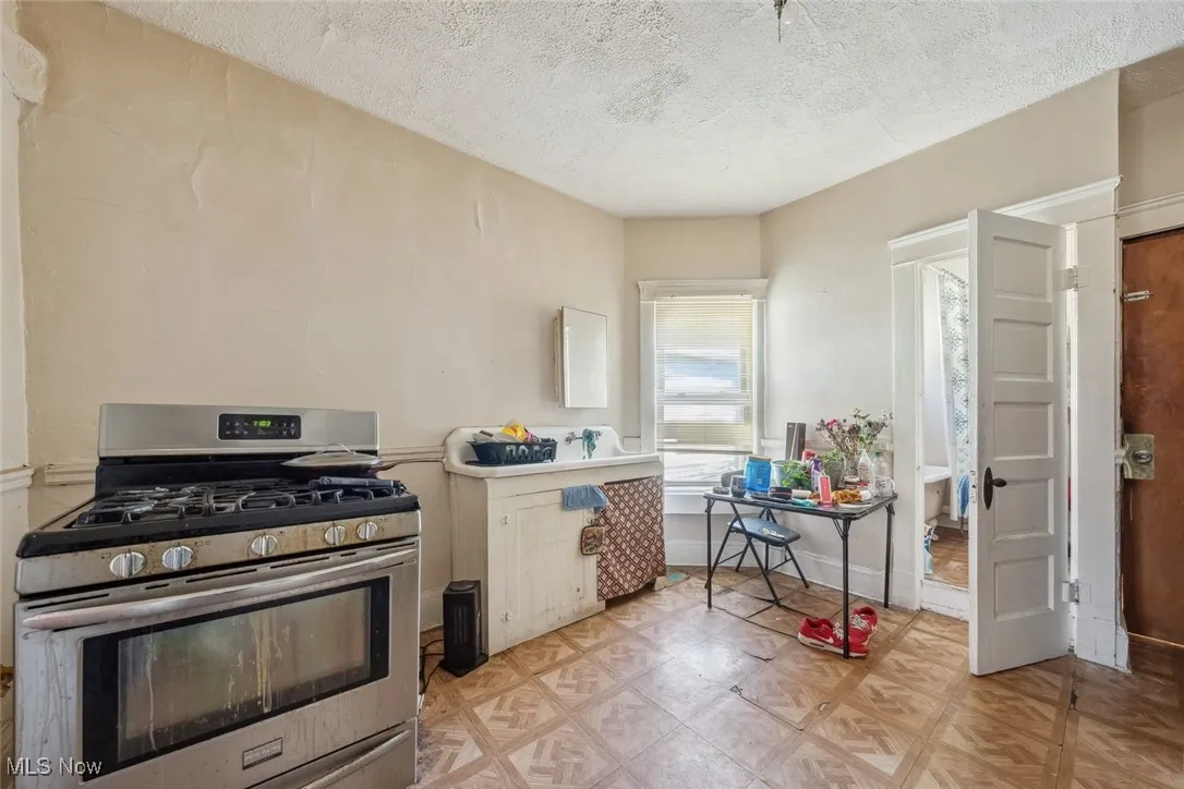 6516 Saint Clair Avenue, Cleveland, Ohio,MLS Now Listing ID