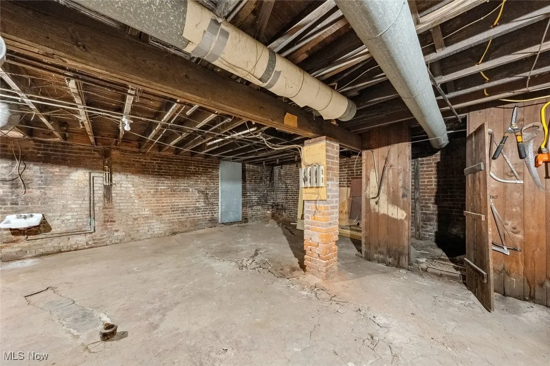 6516 Saint Clair Avenue, Cleveland, Ohio 44103,MLS Now Listing ID