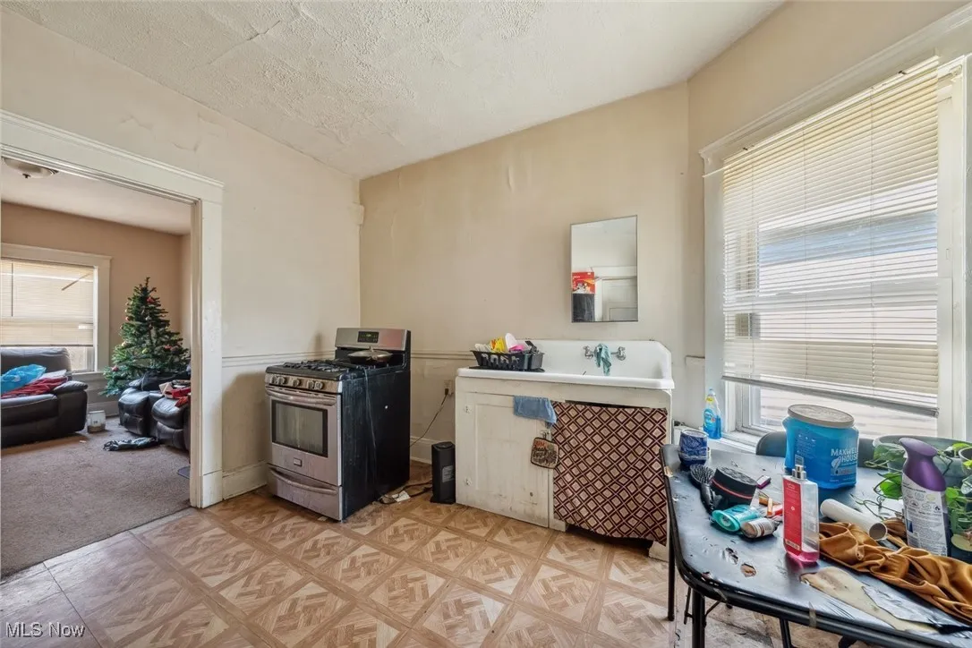 6516 Saint Clair Avenue, Cleveland, Ohio,MLS Now Listing ID