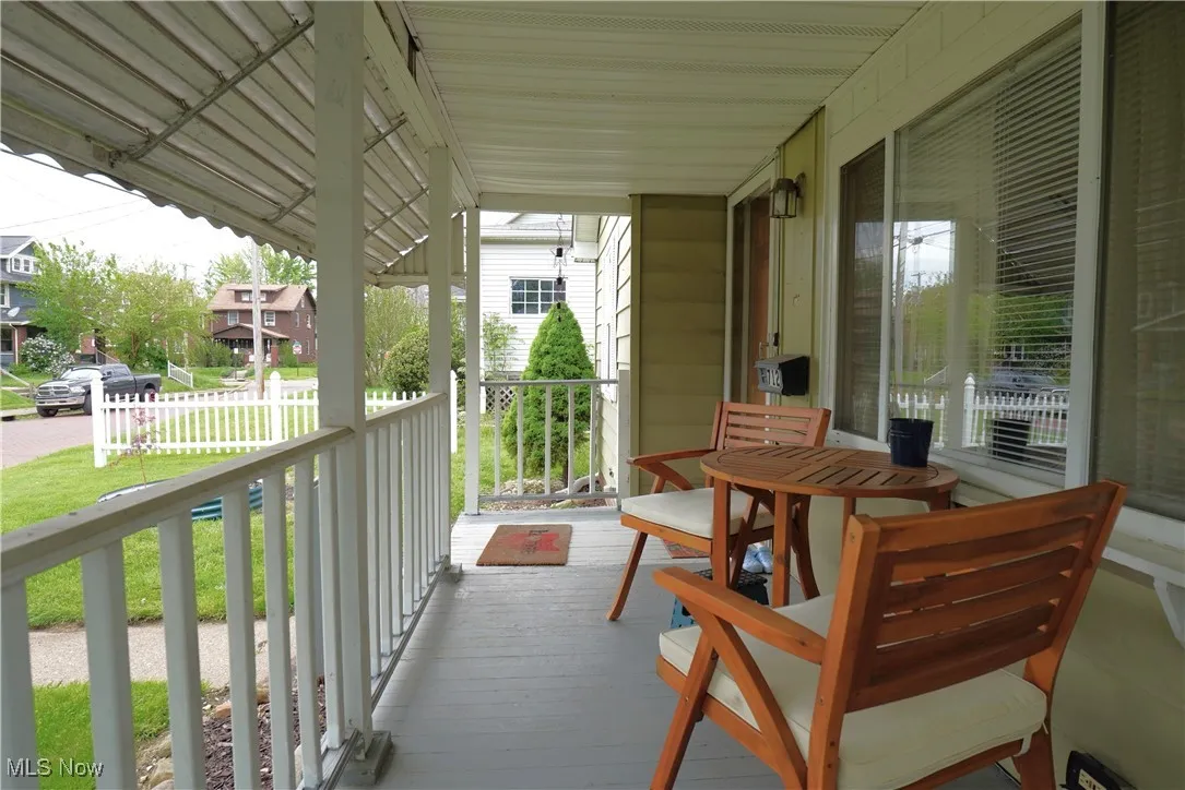 Balcony with a porch