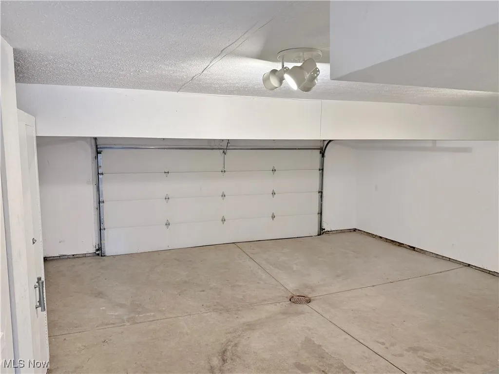17549 Merry Oaks Trail, Chagrin Falls, Ohio,MLS Now Listing ID