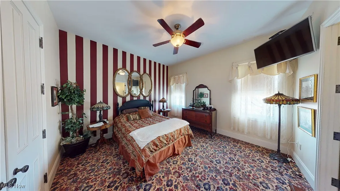 Bedroom with ceiling fan