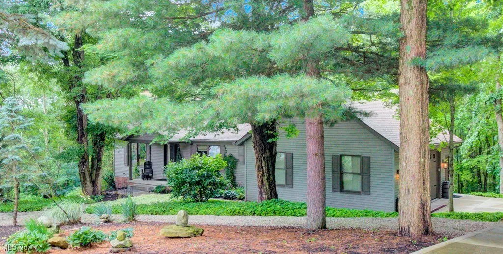 38 Choctaw Trail, Malvern, Ohio 44644,MLS Now Listing ID