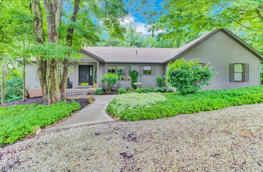 38 Choctaw Trail, Malvern, Ohio 44644,MLS Now Listing ID