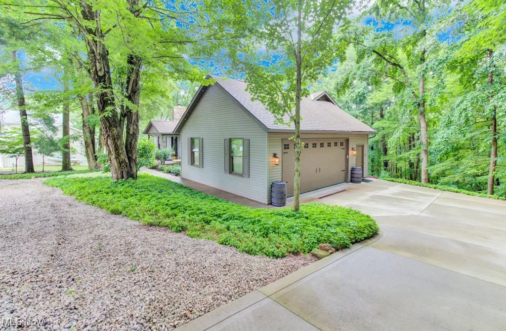 38 Choctaw Trail, Malvern, Ohio 44644,MLS Now Listing ID
