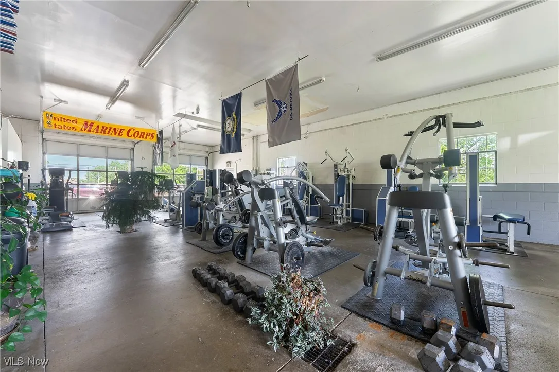 Exercise room with concrete block wall