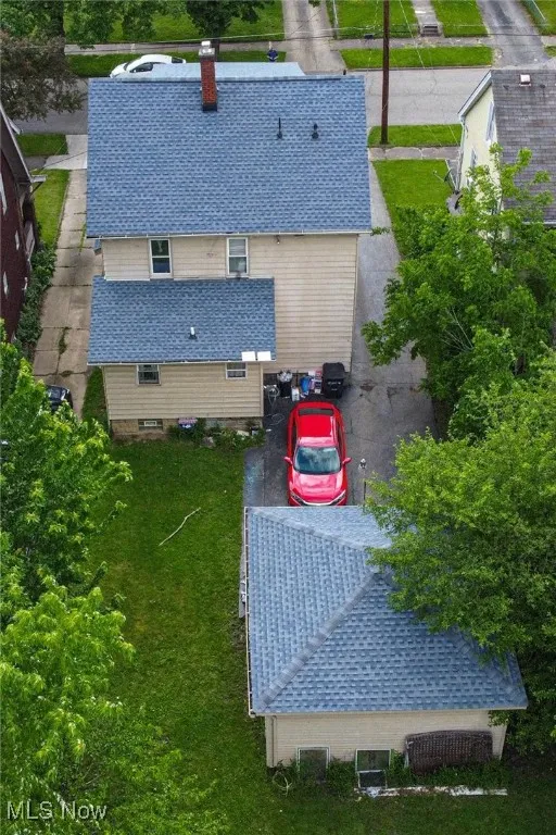 Aerial view of property and surrounding area