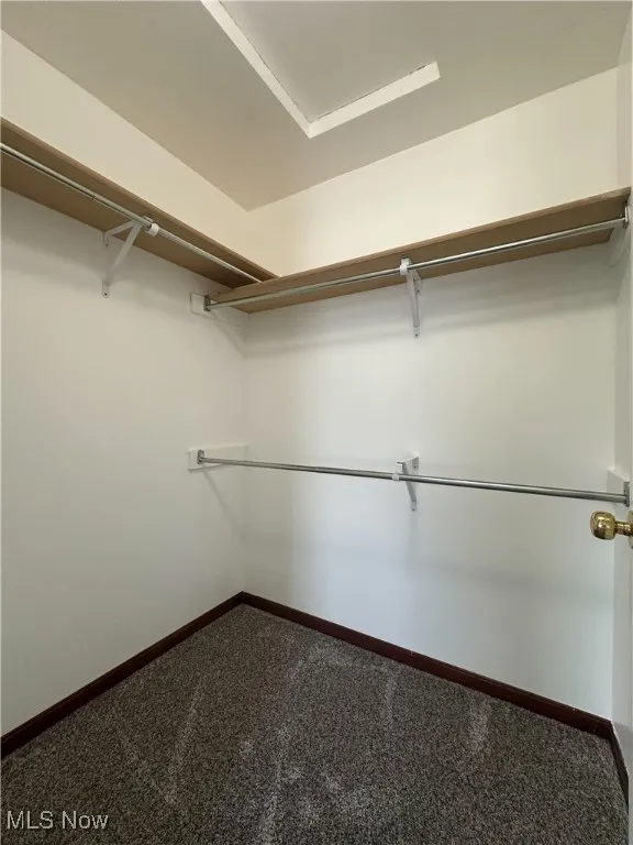 Walk-in closet