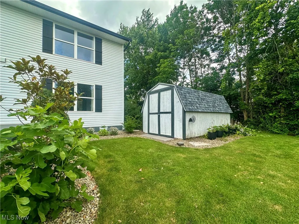 Storage shed