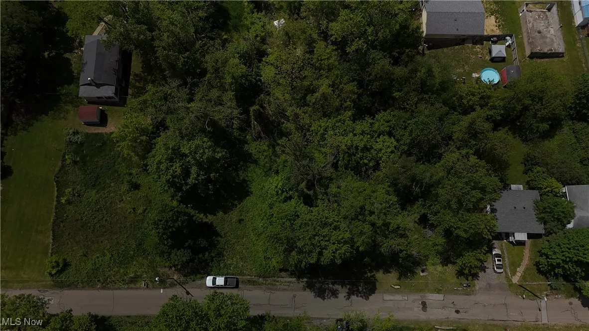 Aerial overview of property's location