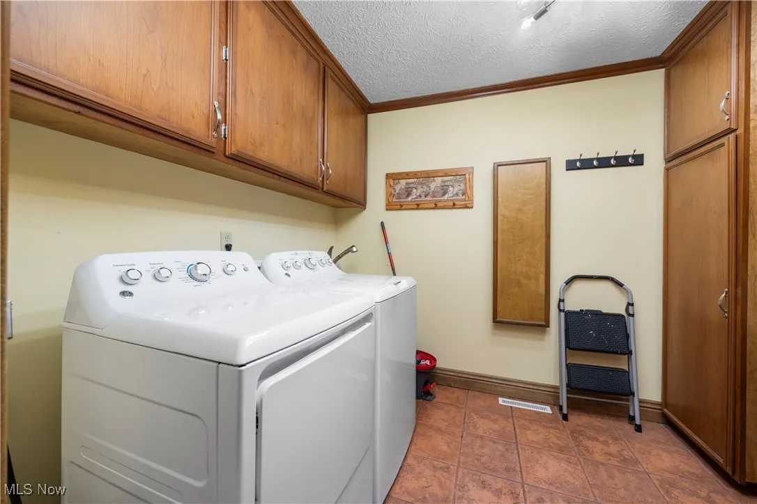 1st floor laundry