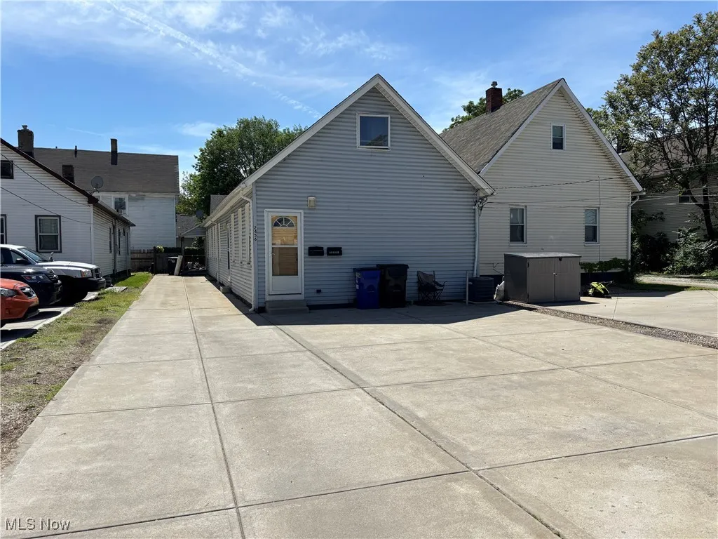 2456 Front & 2454 Parking, middle spot open for 2450 access