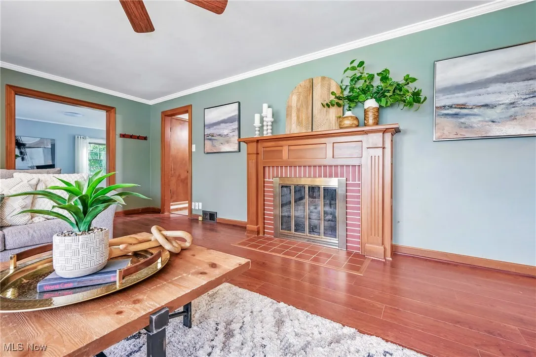 Beautiful gas fireplace in living room