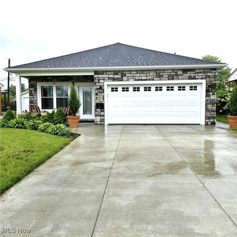 6363 Lockhaven Drive, Brook Park, Ohio,MLS Now Listing ID