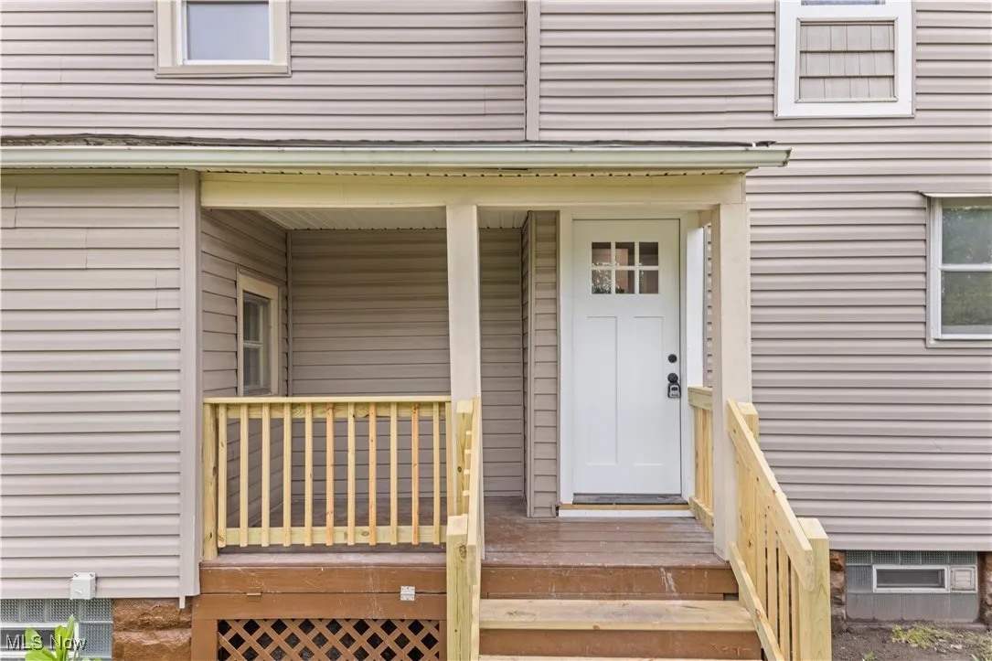 Side porch