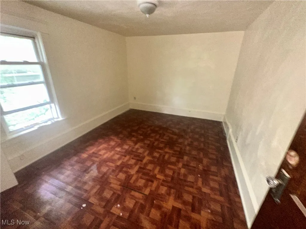 27 E Emerling Avenue, Akron, Ohio,MLS Now Listing ID