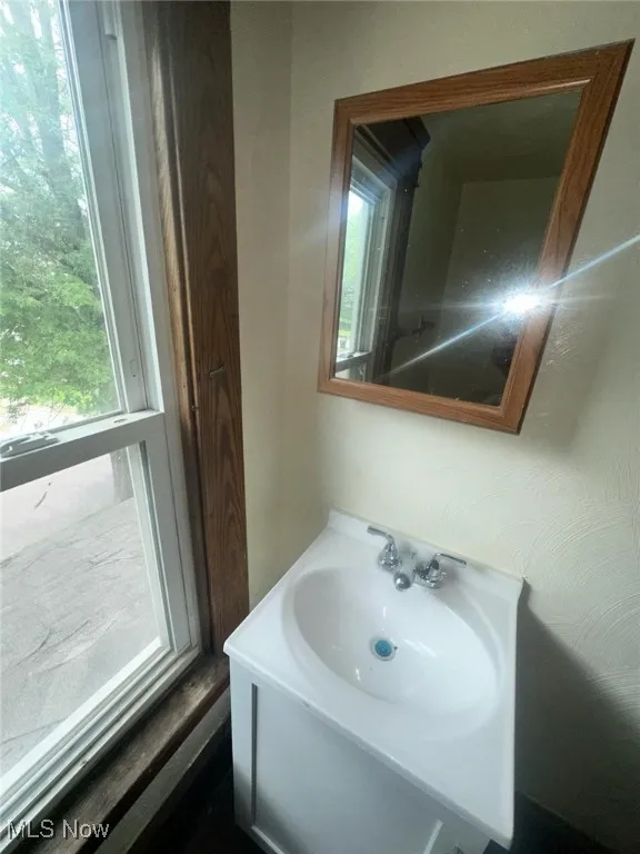 27 E Emerling Avenue, Akron, Ohio,MLS Now Listing ID