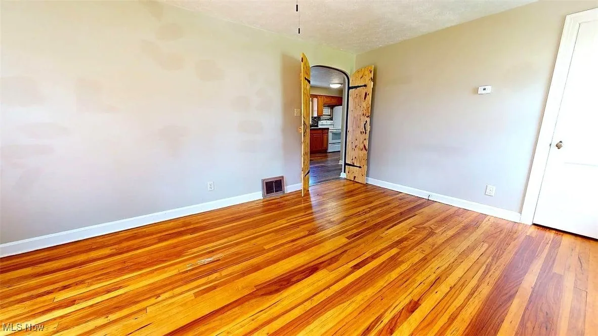 hardwood fllor