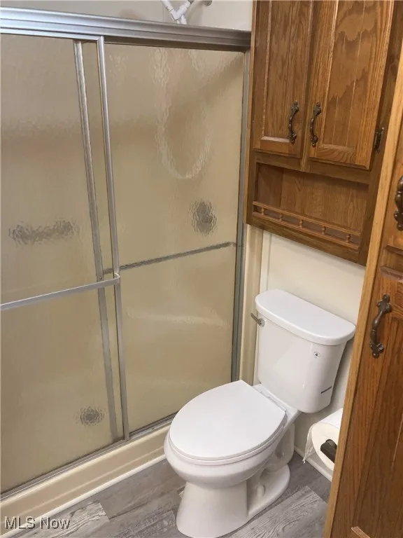 Main full bathroom