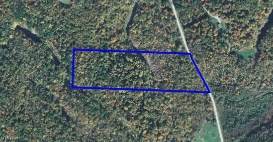Map / location featuring property parcel outlined