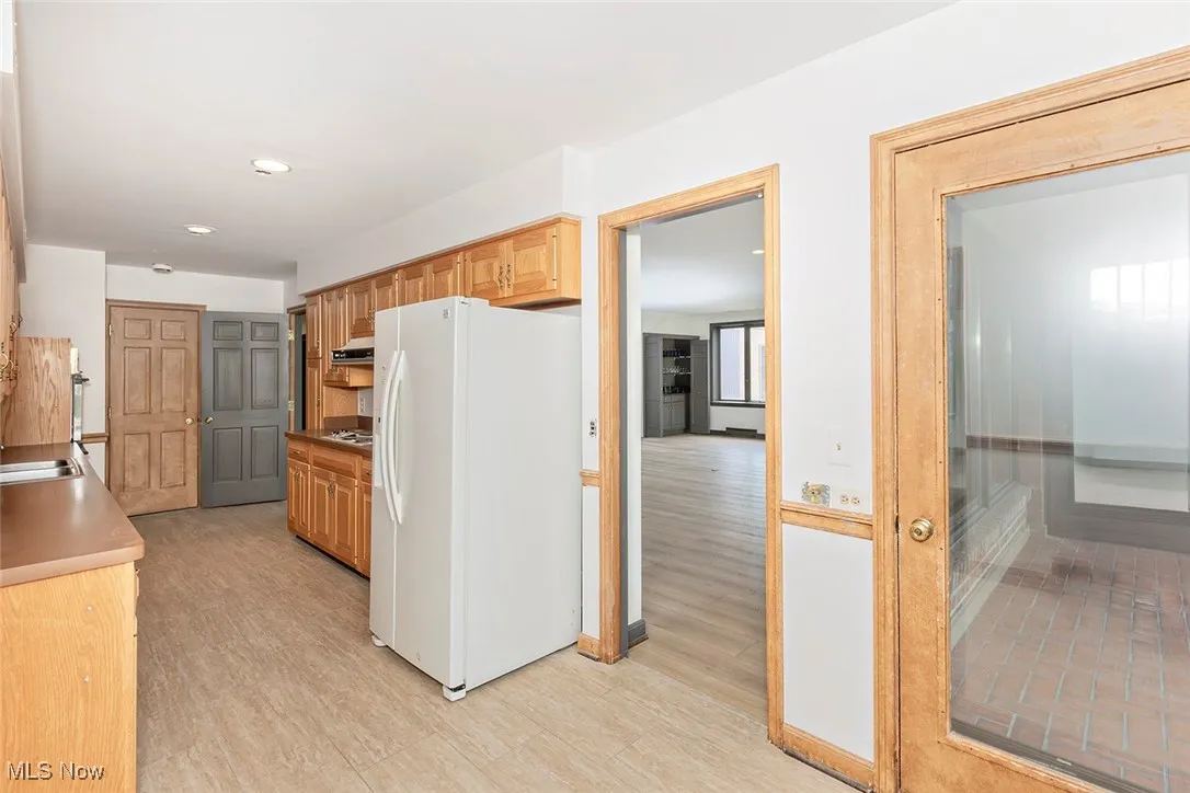 5200 Three Village Drive # LLB, Lyndhurst, Ohio 44124,MLS Now Listing ID