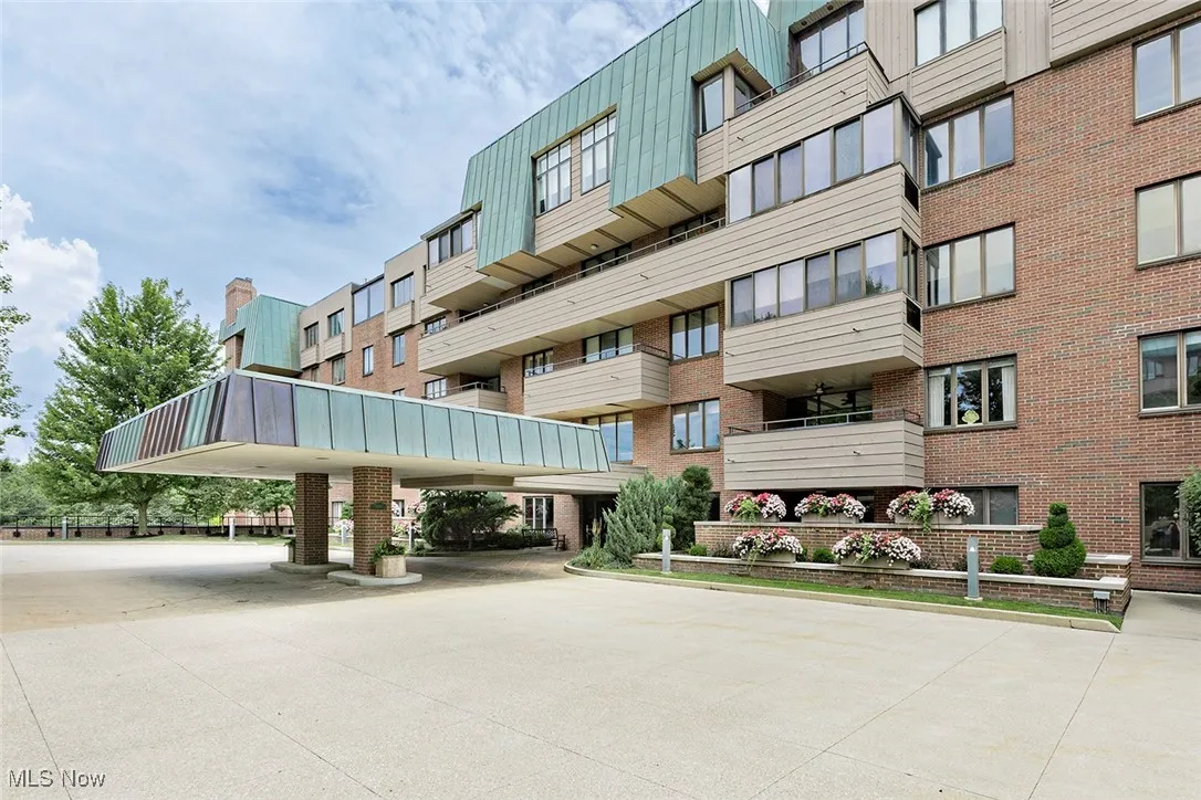 5200 Three Village Drive # LLB, Lyndhurst, Ohio 44124,MLS Now Listing ID