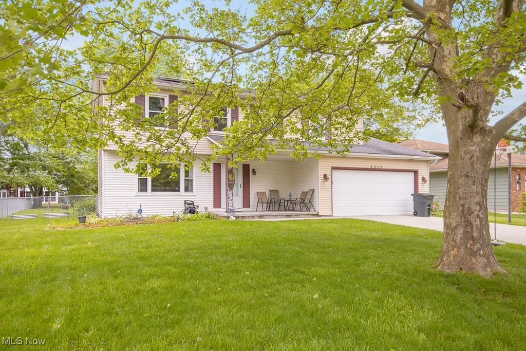 8319 Lorraine Drive, Strongsville, Ohio,MLS Now Listing ID