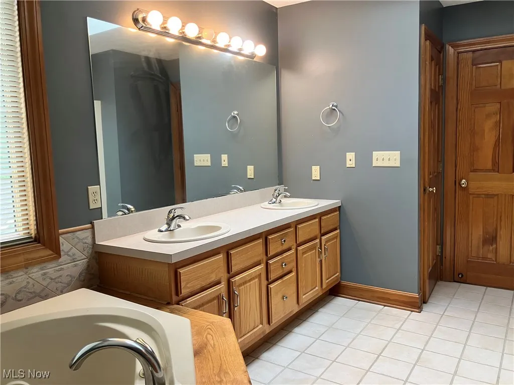 1254 Maxfli Drive, Akron, Ohio,MLS Now Listing ID