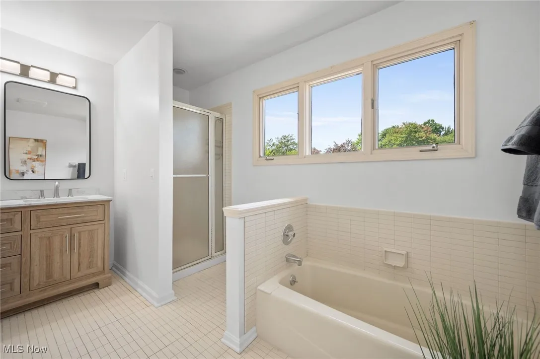32560 Wintergreen Drive, Solon, Ohio 44139,MLS Now Listing ID
