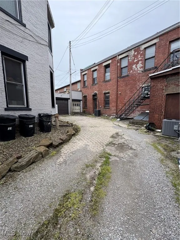 View of dirt / gravel road