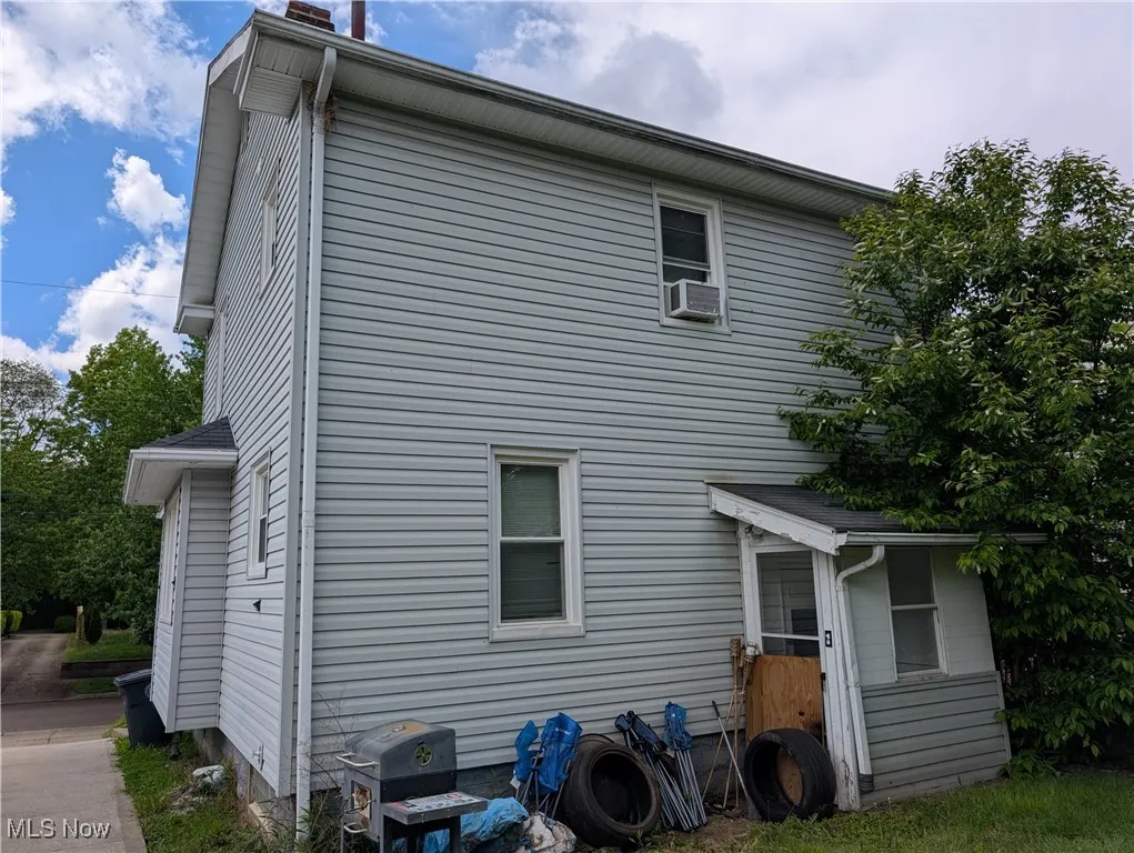 View of property exterior