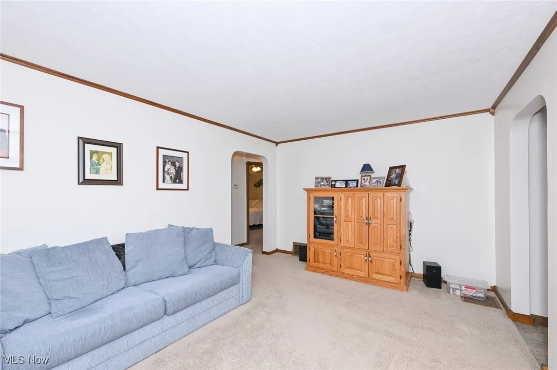 5016 E Pleasant Valley Road, Independence, Ohio 44131,MLS Now Listing ID