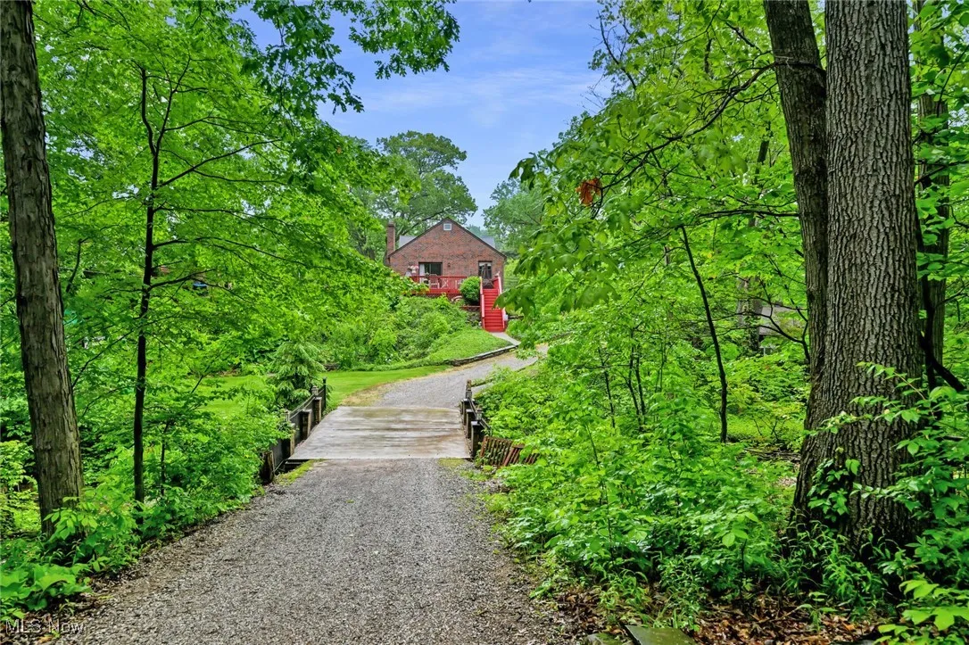 5016 E Pleasant Valley Road, Independence, Ohio 44131,MLS Now Listing ID