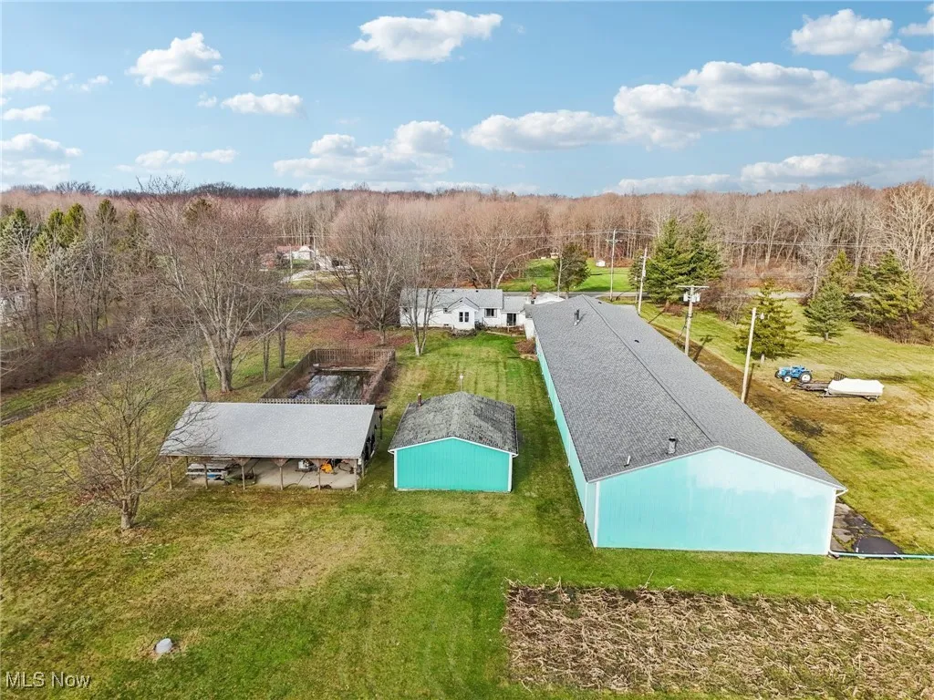Drone / aerial view